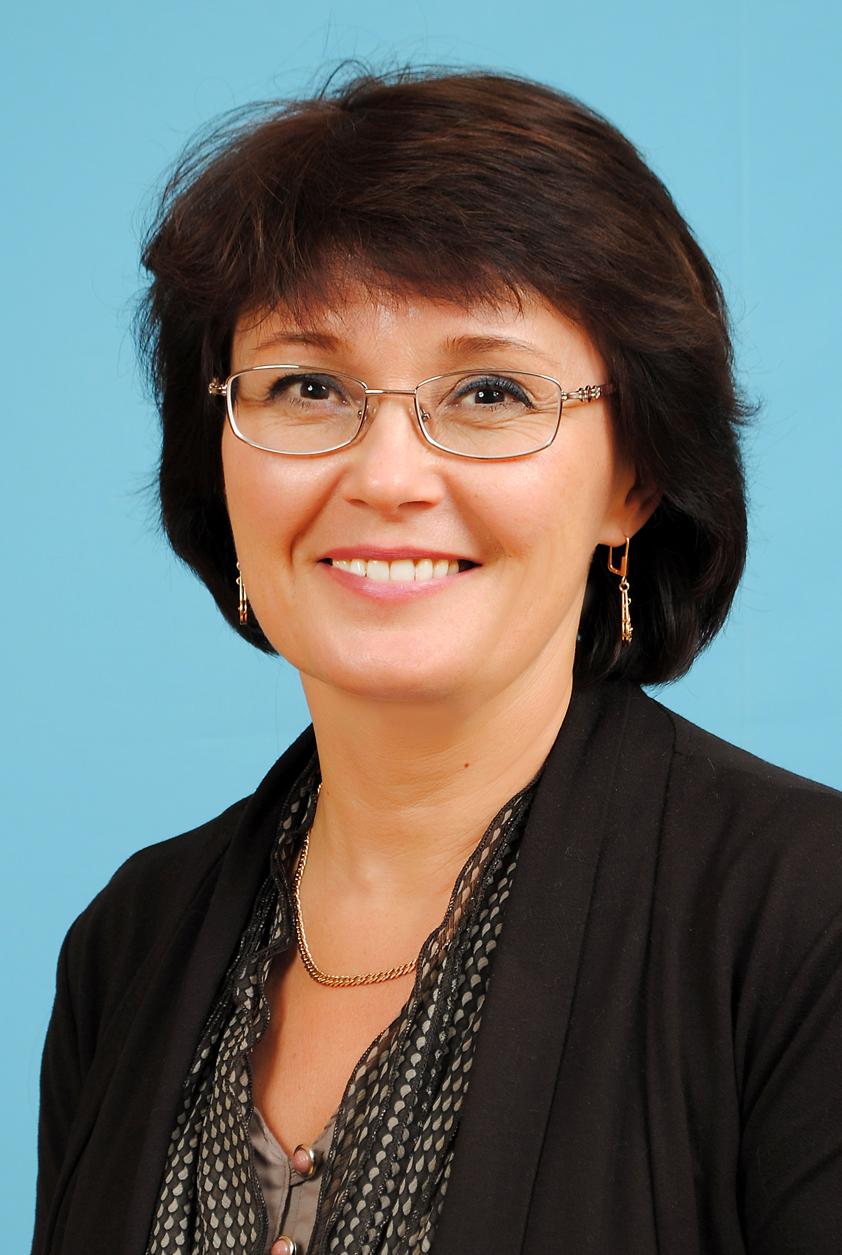 Валентина Николаевна директор школы